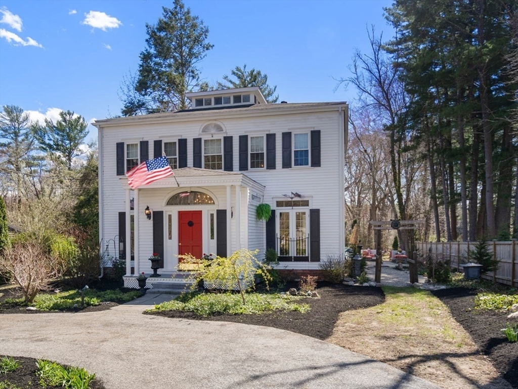 249 High St, Duxbury, Massachusetts, 3 Bedrooms Bedrooms, 5 Rooms Rooms,2 BathroomsBathrooms,Residential,For Sale,High St,73508919