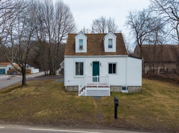 766 Lees River Ave, Somerset, Massachusetts, 2 Bedrooms Bedrooms, 5 Rooms Rooms,1 BathroomBathrooms,Residential,For Sale,Lees River Ave,73486876 766 Lees River Ave, Somerset, Massachusetts, 2 Bedrooms Bedrooms, 5 Rooms Rooms,1 BathroomBathrooms,Residential,For Sale,Lees River Ave,73486876