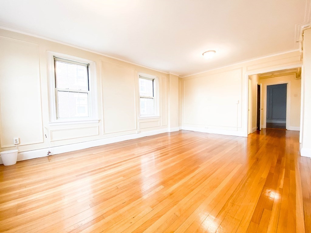 1450 Beacon St, Brookline, Massachusetts, 1 Bedroom Bedrooms, 2 Rooms Rooms,1 BathroomBathrooms,Residential Lease,For Rent,Beacon St,73481588