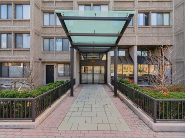 1731 Beacon St, Brookline, Massachusetts, 2 Bedrooms Bedrooms, 5 Rooms Rooms,2 BathroomsBathrooms,Residential,For Sale,Beacon St,73488595 1731 Beacon St, Brookline, Massachusetts, 2 Bedrooms Bedrooms, 5 Rooms Rooms,2 BathroomsBathrooms,Residential,For Sale,Beacon St,73488595