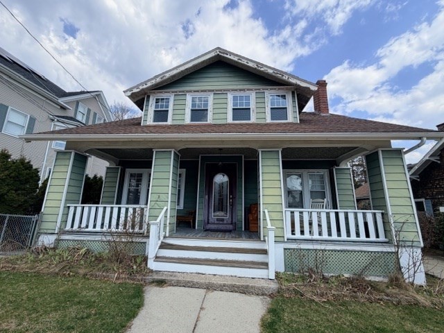 44 Bigelow St, Fall River, Massachusetts, 3 Bedrooms Bedrooms, 7 Rooms Rooms,2.5 BathroomsBathrooms,Residential,For Sale,Bigelow St,73492661