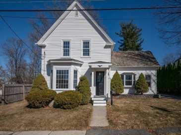 32 Burnap Street, Fitchburg, Massachusetts, 4 Bedrooms Bedrooms, 7 Rooms Rooms,2 BathroomsBathrooms,Residential,For Sale,Burnap Street,73492305