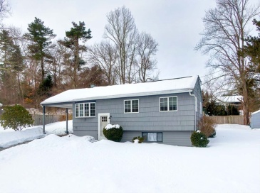 3 Leonard Drive, Southborough, Massachusetts, 3 Bedrooms Bedrooms, 6 Rooms Rooms,1 BathroomBathrooms,Residential,For Sale,Leonard Drive,73476265