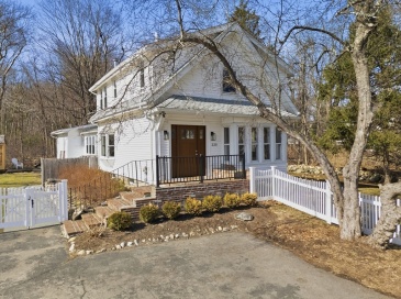 225 Pleasant St, Millis, Massachusetts, 3 Bedrooms Bedrooms, 10 Rooms Rooms,2.5 BathroomsBathrooms,Residential,For Sale,Pleasant St,73491698 225 Pleasant St, Millis, Massachusetts, 3 Bedrooms Bedrooms, 10 Rooms Rooms,2.5 BathroomsBathrooms,Residential,For Sale,Pleasant St,73491698
