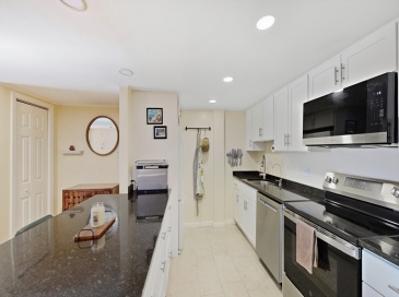 96 Old Colony Ave, Taunton, Massachusetts, 1 Bedroom Bedrooms, 5 Rooms Rooms,1 BathroomBathrooms,Residential,For Sale,Old Colony Ave,73476469 96 Old Colony Ave, Taunton, Massachusetts, 1 Bedroom Bedrooms, 5 Rooms Rooms,1 BathroomBathrooms,Residential,For Sale,Old Colony Ave,73476469