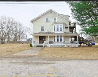 39 Hope, Attleboro, Massachusetts, 6 Bedrooms Bedrooms, 12 Rooms Rooms,3 BathroomsBathrooms,Residential Income,For Sale,Hope,73493122