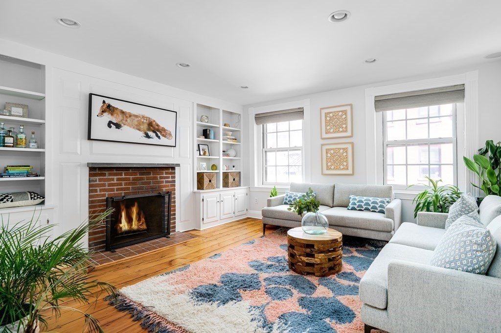 9 Temple, Boston, Massachusetts, 1 Bedroom Bedrooms, 6 Rooms Rooms,1 BathroomBathrooms,Residential Lease,For Rent,Temple,73509497