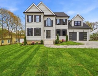 23 Day Cir, Woburn, Massachusetts, 5 Bedrooms Bedrooms, 12 Rooms Rooms,5 BathroomsBathrooms,Residential,For Sale,Day Cir,73509506
