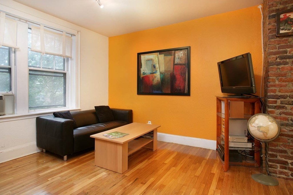 114 Strathmore Rd., Boston, Massachusetts, 2 Bedrooms Bedrooms, 4 Rooms Rooms,1 BathroomBathrooms,Residential Lease,For Rent,Strathmore Rd.,73509512