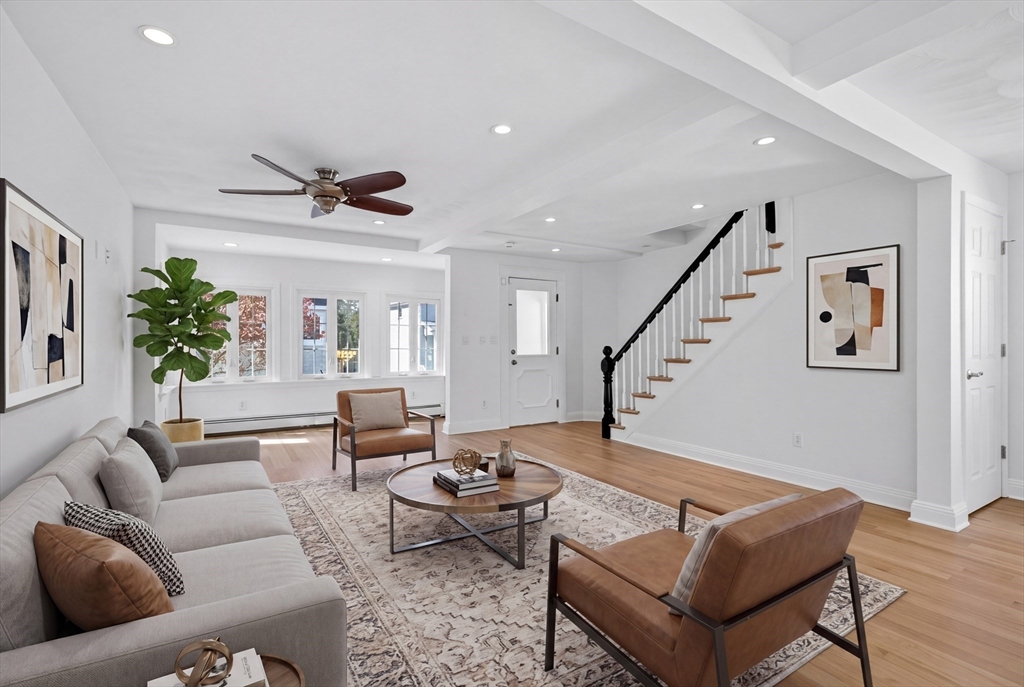 39 Ash Ave, Somerville, Massachusetts, 2 Bedrooms Bedrooms, 7 Rooms Rooms,1.5 BathroomsBathrooms,Residential,For Sale,Ash Ave,73509517