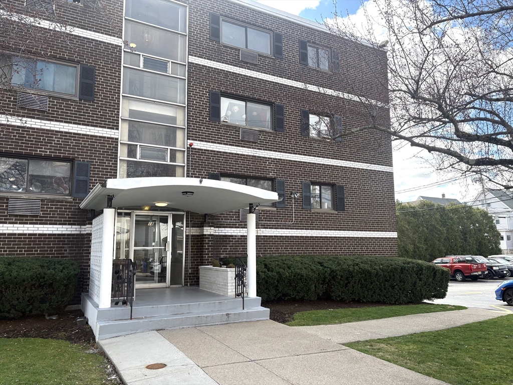 18 Glencoe Street, Boston, Massachusetts, 2 Bedrooms Bedrooms, 4 Rooms Rooms,1 BathroomBathrooms,Residential,For Sale,Glencoe Street,73509521