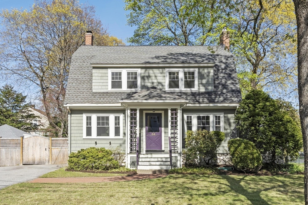 54 Pratt St, Reading, Massachusetts, 3 Bedrooms Bedrooms, 7 Rooms Rooms,1.5 BathroomsBathrooms,Residential,For Sale,Pratt St,73509542