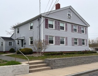20-22 Emerson Street, Stoneham, Massachusetts, 2 Bedrooms Bedrooms, 5 Rooms Rooms,1 BathroomBathrooms,Residential Lease,For Rent,Emerson Street,73509551