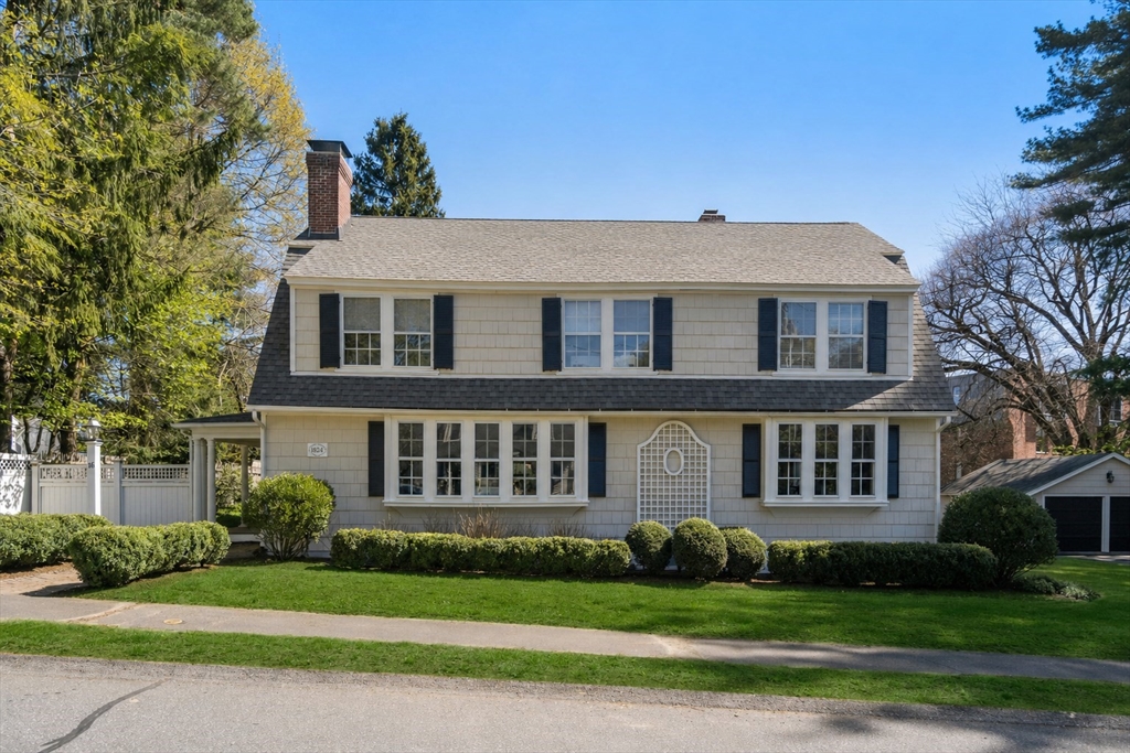 16 Denton Rd, Wellesley, Massachusetts, 5 Bedrooms Bedrooms, 9 Rooms Rooms,2.5 BathroomsBathrooms,Residential,For Sale,Denton Rd,73509556