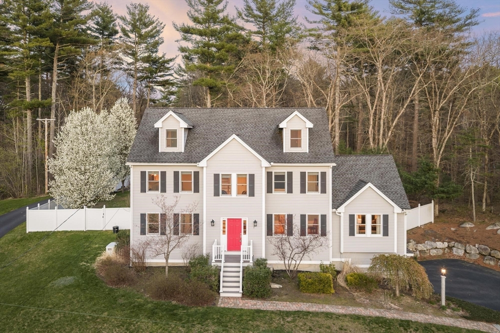 7 Tenney Road, Westford, Massachusetts, 4 Bedrooms Bedrooms, 12 Rooms Rooms,3.5 BathroomsBathrooms,Residential,For Sale,Tenney Road,73509505