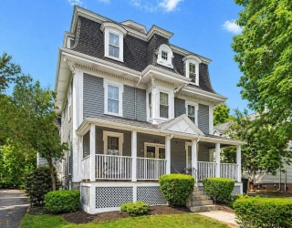 19 Prospect St, Newton, Massachusetts, 3 Bedrooms Bedrooms, 7 Rooms Rooms,1.5 BathroomsBathrooms,Residential Lease,For Rent,Prospect St,73509593
