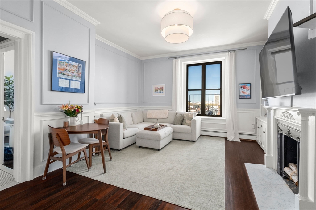 263 Commonwealth Ave, Boston, Massachusetts, 1 Bedroom Bedrooms, 3 Rooms Rooms,1 BathroomBathrooms,Residential,For Sale,Commonwealth Ave,73509598