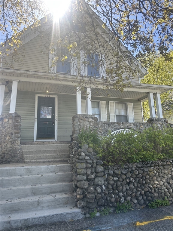 123 Mayfield Street, Worcester, Massachusetts, 2 Bedrooms Bedrooms, 6 Rooms Rooms,1 BathroomBathrooms,Residential Lease,For Rent,Mayfield Street,73509623