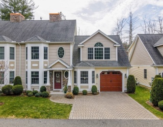15 Buckingham Rd, Tewksbury, Massachusetts, 2 Bedrooms Bedrooms, 6 Rooms Rooms,3 BathroomsBathrooms,Residential,For Sale,Buckingham Rd,73510012