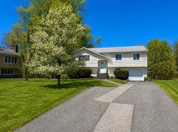22 Leonard Rd, Framingham, Massachusetts, 5 Bedrooms Bedrooms, 7 Rooms Rooms,2 BathroomsBathrooms,Residential,For Sale,Leonard Rd,73510023