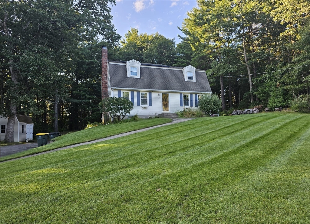 5 Collela Drive, Franklin, Massachusetts, 3 Bedrooms Bedrooms, 7 Rooms Rooms,2 BathroomsBathrooms,Residential Lease,For Rent,Collela Drive,73510025