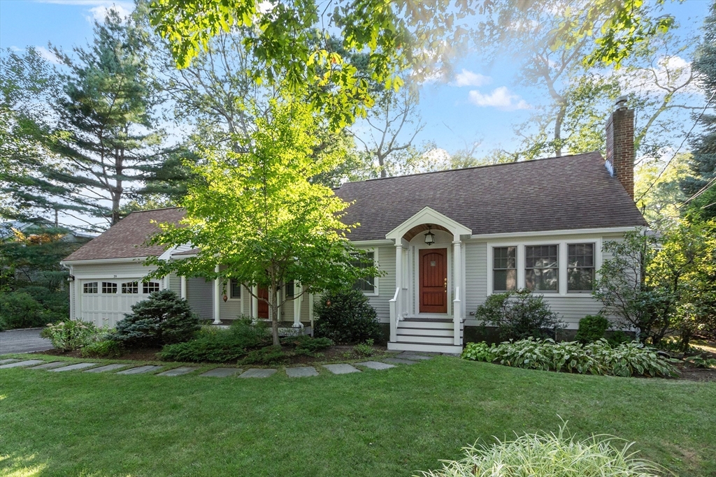 39 Greenwood St, Lexington, Massachusetts, 4 Bedrooms Bedrooms, 8 Rooms Rooms,3 BathroomsBathrooms,Residential,For Sale,Greenwood St,73510026