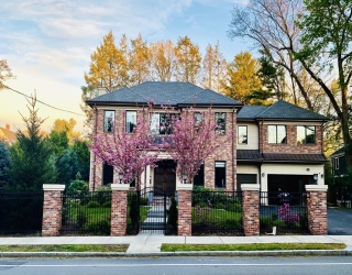 1580 Beacon St, Newton, Massachusetts, 7 Bedrooms Bedrooms, 12 Rooms Rooms,7.5 BathroomsBathrooms,Residential,For Sale,Beacon St,73509877