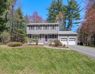 38 Flintlock Lane, Sudbury, Massachusetts, 4 Bedrooms Bedrooms, 9 Rooms Rooms,2.5 BathroomsBathrooms,Residential,For Sale,Flintlock Lane,73509897