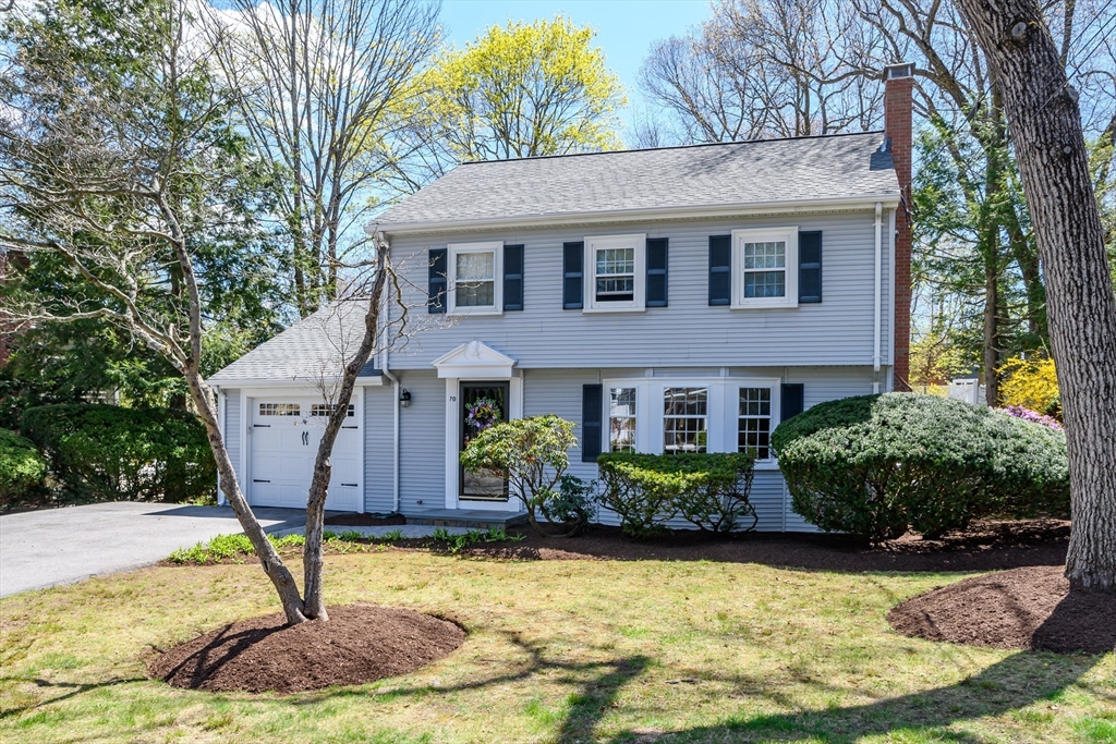 70 Cobleigh Street, Westwood, Massachusetts, 3 Bedrooms Bedrooms, 7 Rooms Rooms,1.5 BathroomsBathrooms,Residential,For Sale,Cobleigh Street,73509629