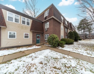 180 Main St, Bridgewater, Massachusetts, 2 Bedrooms Bedrooms, 4 Rooms Rooms,1.5 BathroomsBathrooms,Residential Lease,For Rent,Main St,73509671