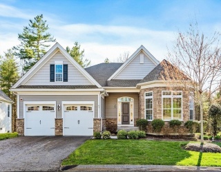 61 Ridgewood Drive, Stow, Massachusetts, 2 Bedrooms Bedrooms, 8 Rooms Rooms,2.5 BathroomsBathrooms,Residential,For Sale,Ridgewood Drive,73509938