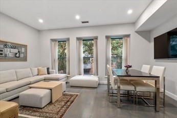 9 Harcourt Street, Boston, Massachusetts, 1 Bedroom Bedrooms, 4 Rooms Rooms,1 BathroomBathrooms,Residential Lease,For Rent,Harcourt Street,73495392