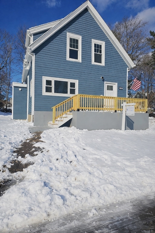 18 Banks, Brockton, Massachusetts, 3 Bedrooms Bedrooms, 6 Rooms Rooms,2 BathroomsBathrooms,Residential,For Sale,Banks,73468903