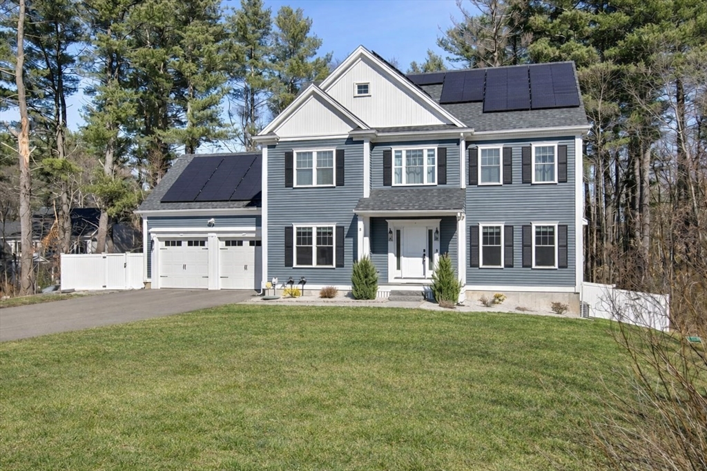5 Greenbriar Lane, Bellingham, Massachusetts, 4 Bedrooms Bedrooms, 8 Rooms Rooms,2.5 BathroomsBathrooms,Residential,For Sale,Greenbriar Lane,73495696