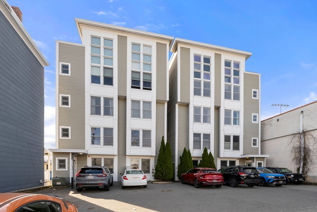 21 Park Street, Somerville, Massachusetts, 1 Bedroom Bedrooms, 4 Rooms Rooms,1.5 BathroomsBathrooms,Residential Lease,For Rent,Park Street,73503682