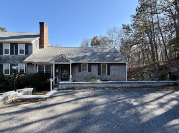 45 Miriah Dr, Yarmouth, Massachusetts, 2 Bedrooms Bedrooms, 5 Rooms Rooms,1.5 BathroomsBathrooms,Residential,For Sale,Miriah Dr,73472597