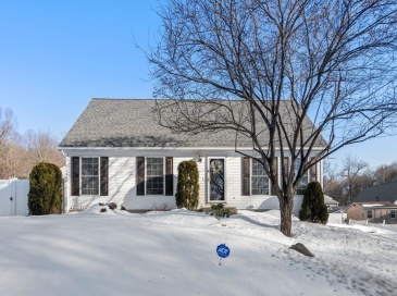 15 Cross St, Chicopee, Massachusetts, 3 Bedrooms Bedrooms, 5 Rooms Rooms,2 BathroomsBathrooms,Residential,For Sale,Cross St,73481528