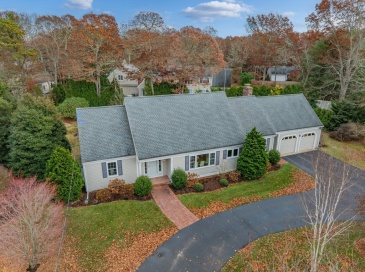 239 Clamshell Cove Road, Barnstable, Massachusetts, 3 Bedrooms Bedrooms, 10 Rooms Rooms,3 BathroomsBathrooms,Residential,For Sale,Clamshell Cove Road,73457881