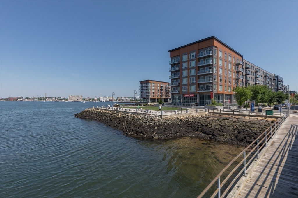 45 Lewis St, Boston, Massachusetts, 1 Bedroom Bedrooms, 3 Rooms Rooms,1 BathroomBathrooms,Residential,For Sale,Lewis St,73461219