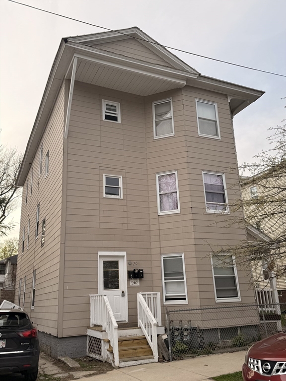 20 Woodbine Street, Worcester, Massachusetts, 3 Bedrooms Bedrooms, 6 Rooms Rooms,1 BathroomBathrooms,Residential Lease,For Rent,Woodbine Street,73509940