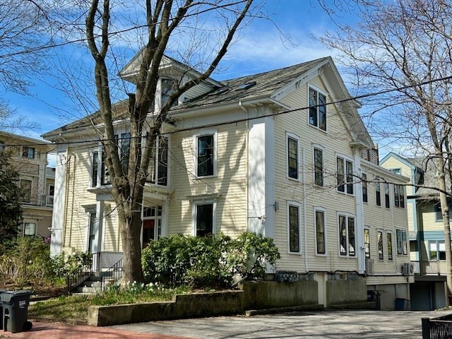 21 Lee Street, Cambridge, Massachusetts, 2 Bedrooms Bedrooms, 5 Rooms Rooms,1 BathroomBathrooms,Residential,For Sale,Lee Street,73509944