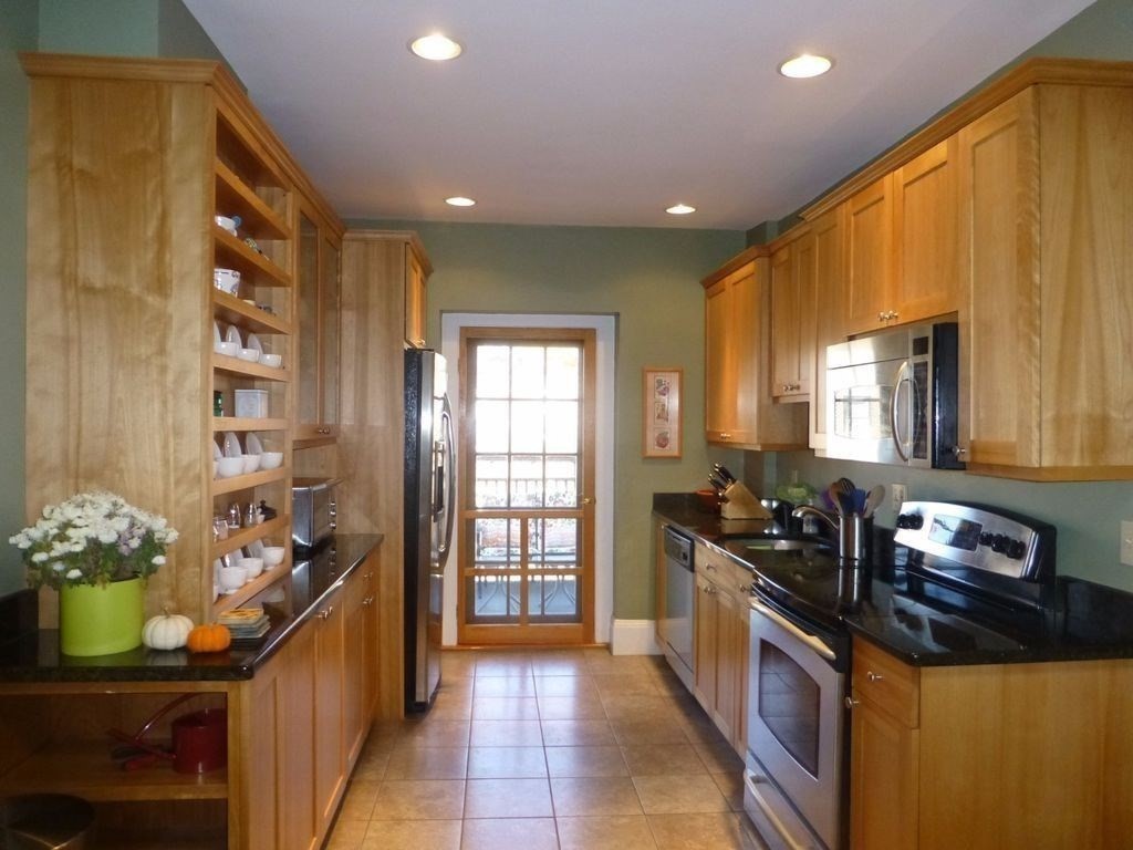 130 St Mary's St, Boston, Massachusetts, 2 Bedrooms Bedrooms, 5 Rooms Rooms,1 BathroomBathrooms,Residential Lease,For Rent,St Mary's St,73509949