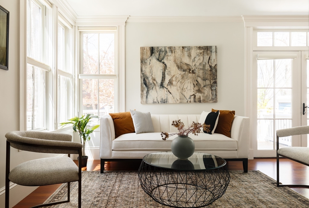 49 Magazine Street, Cambridge, Massachusetts, 2 Bedrooms Bedrooms, 5 Rooms Rooms,2.5 BathroomsBathrooms,Residential,For Sale,Magazine Street,73509732