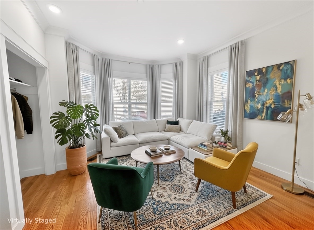 7 Prescott, Boston, Massachusetts, 3 Bedrooms Bedrooms, 5 Rooms Rooms,2 BathroomsBathrooms,Residential Lease,For Rent,Prescott,73510081