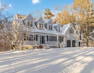 183 Gardner St, Hingham, Massachusetts, 3 Bedrooms Bedrooms, 7 Rooms Rooms,4.5 BathroomsBathrooms,Residential Lease,For Rent,Gardner St,73510115