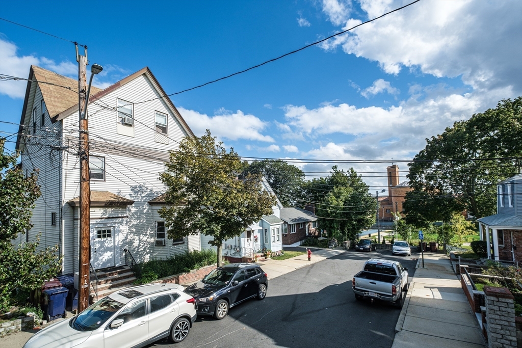 20 Hatch St, Everett, Massachusetts, 6 Bedrooms Bedrooms, 13 Rooms Rooms,4 BathroomsBathrooms,Residential Income,For Sale,Hatch St,73509959