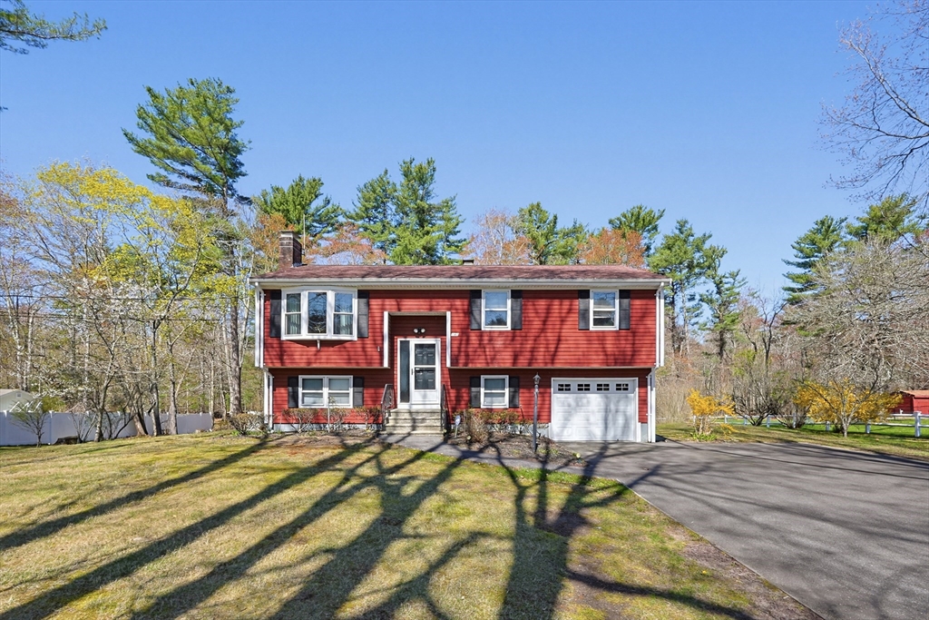 142 Prospect Hill St, Taunton, Massachusetts, 3 Bedrooms Bedrooms, 6 Rooms Rooms,1.5 BathroomsBathrooms,Residential,For Sale,Prospect Hill St,73510073