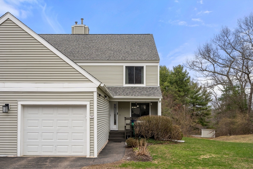 44 Stone Ridge Rd, Franklin, Massachusetts, 2 Bedrooms Bedrooms, 7 Rooms Rooms,2.5 BathroomsBathrooms,Residential,For Sale,Stone Ridge Rd,73510076