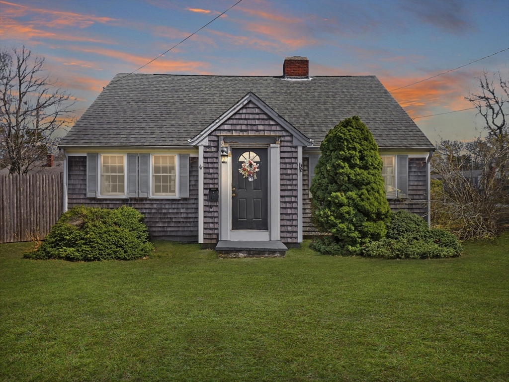 64 Ocean Ave, Yarmouth, Massachusetts, 3 Bedrooms Bedrooms, 6 Rooms Rooms,1.5 BathroomsBathrooms,Residential,For Sale,Ocean Ave,73506252
