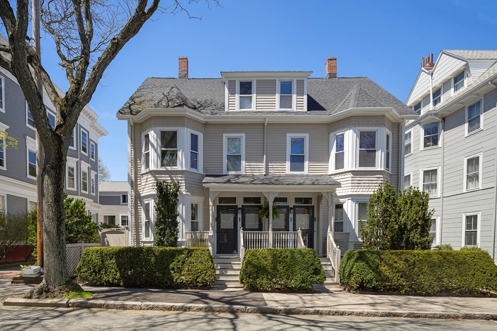 43-49 Ellery St., Cambridge, Massachusetts, 7 Bedrooms Bedrooms, 21 Rooms Rooms,6 BathroomsBathrooms,Residential Income,For Sale,Ellery St.,73510202